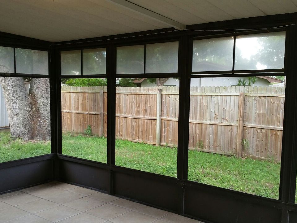 1st image of 435 Tangerine Dr