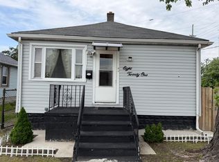 821 Huehn St, Hammond, IN 46327
