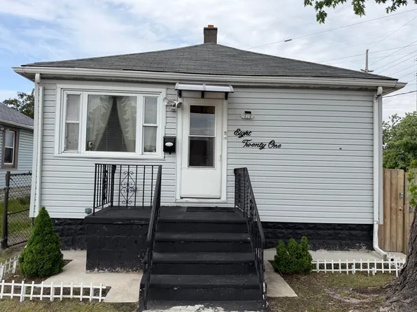 821 Huehn St, Hammond, IN 46327