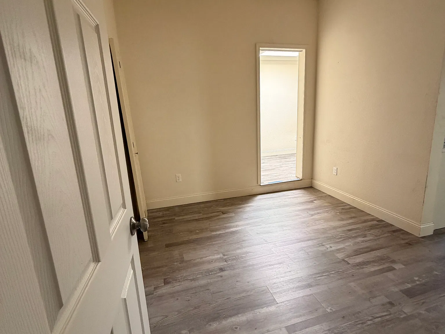 3 bed, $3,500 — Photo 4