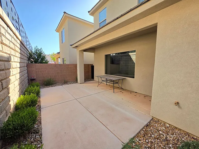 528 S Riverbed Dr — Photo 38