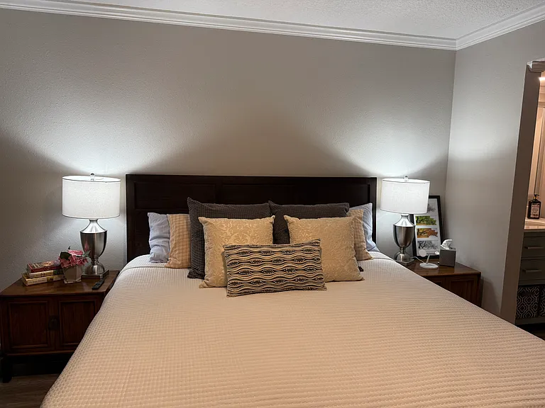 Main bedroom king-sized bed