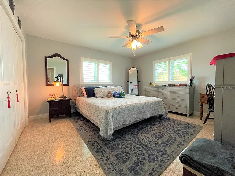 17045 Dolphin Dr — Photo 6