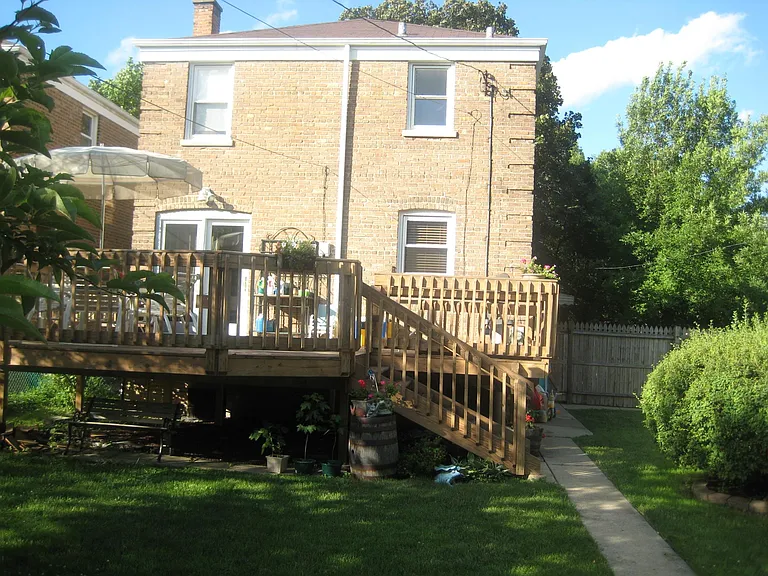 5200 N Larned Ave — Photo 2