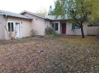 760 Oak St, Ashland, OR 97520
