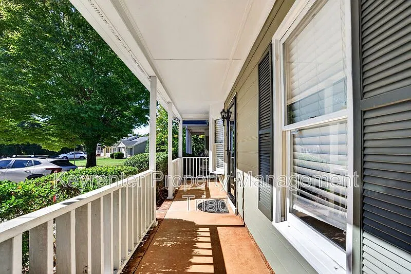 2 bed, 2.0 bath, 1008 sqft, $1,400 — Photo 3