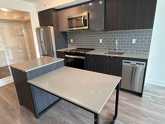 4th image of 1461 Lawrence Ave W #307