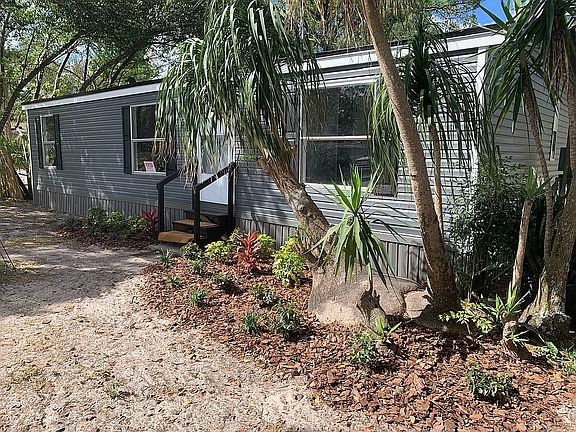 3rd image of 1461 Easton Way