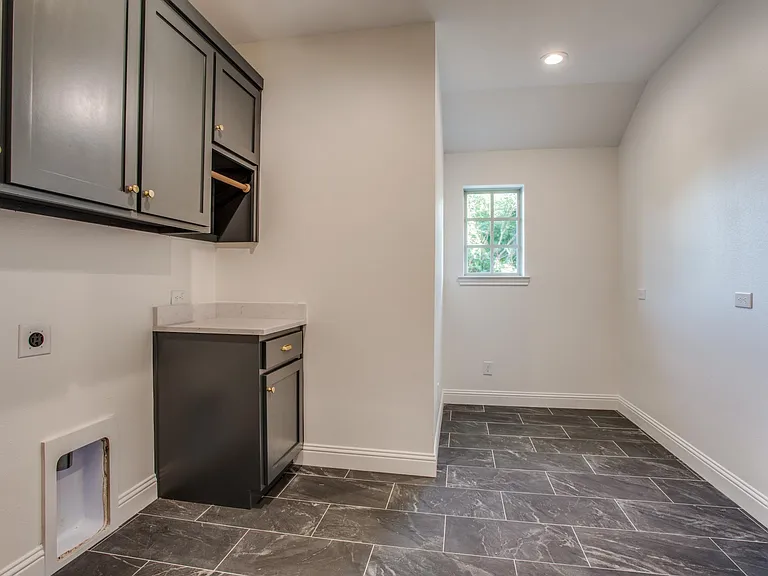 6927 Bucknell Dr — Photo 17