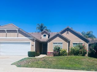 7547 N Vista Ave, Fresno, CA