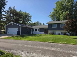 102 Conch Dr, La Harpe, IL 61450