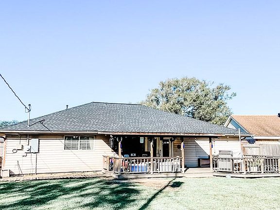 2nd image of 409 Jeanette Dr