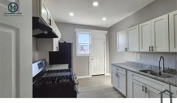 759 Bartlett Ave — Photo 11