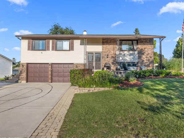 665 Arizona Pass, Elk Grove Village, IL 60007