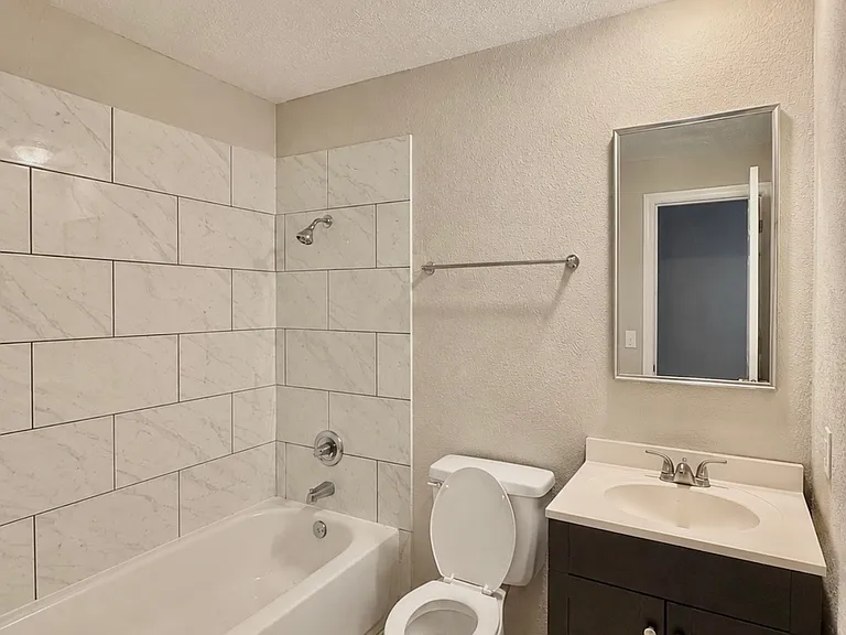 1409 Glacier Dr — Photo 8