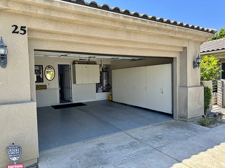25 Buckingham Way — Photo 32