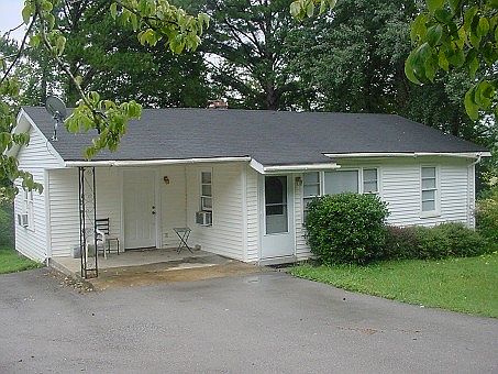 1st image of 815 Collinwood Hwy