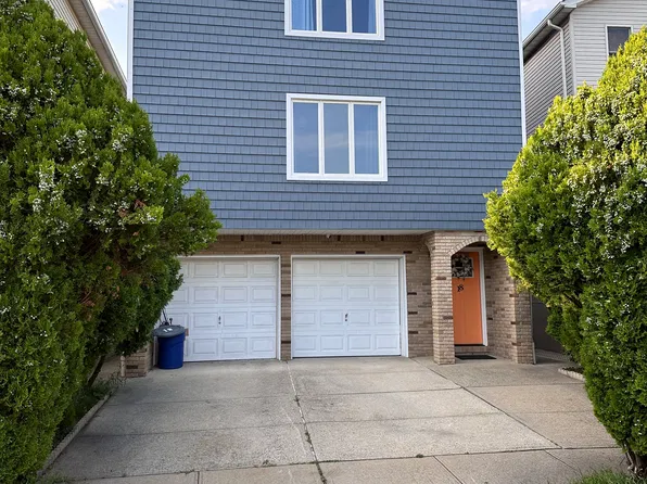18 Elm Ct #1, Bayonne, NJ 07002