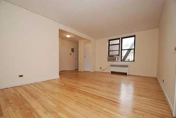 Rented by Buchbinder & Warren | media 3