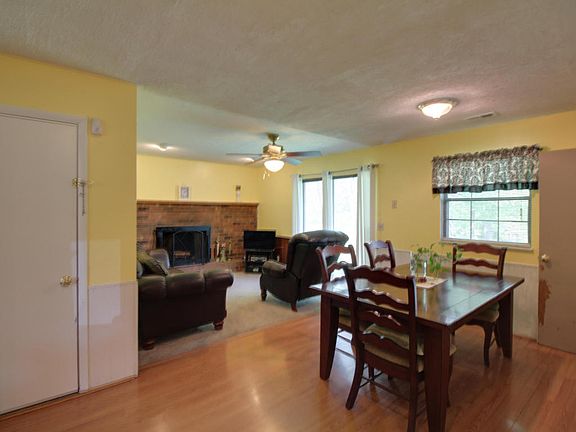 4th image of 1609 Tecumseh Dr