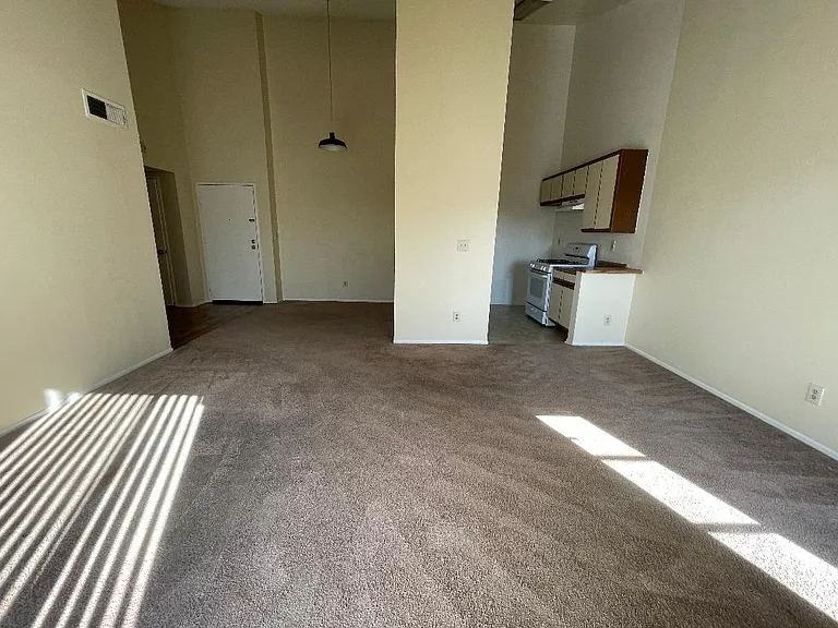 847 Padilla St — Photo 2