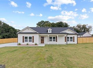 1564 McIntosh Rd, Douglasville, GA 30134