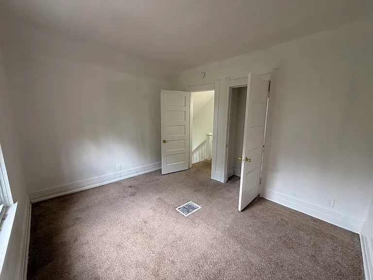 1821 Ridgewood Ave — Photo 18