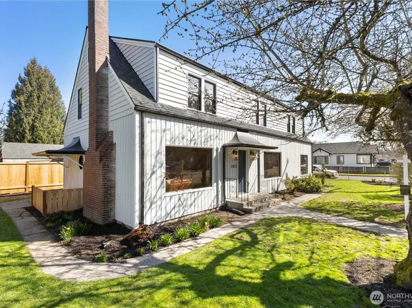 203 9th Street NW, Puyallup, WA 98371