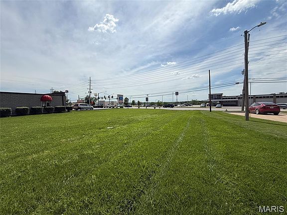 5th image of 1020 N State Highway 47