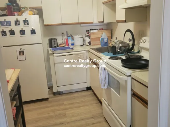 55 Farwell St, Newton, MA 02460