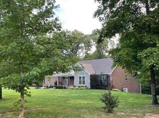 1112 Clear Creek Dr, Boston, KY 40107
