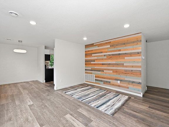 5th image of 5729 Oakes Ave
