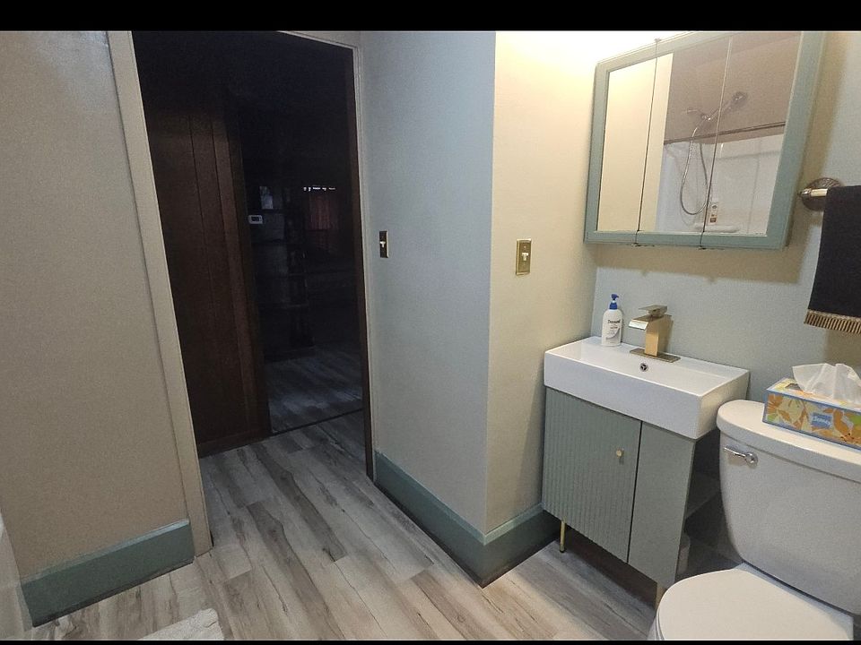 1st image of 1312 Grove Ave