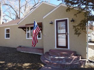 815 S 5th St, Douglas, WY 82633