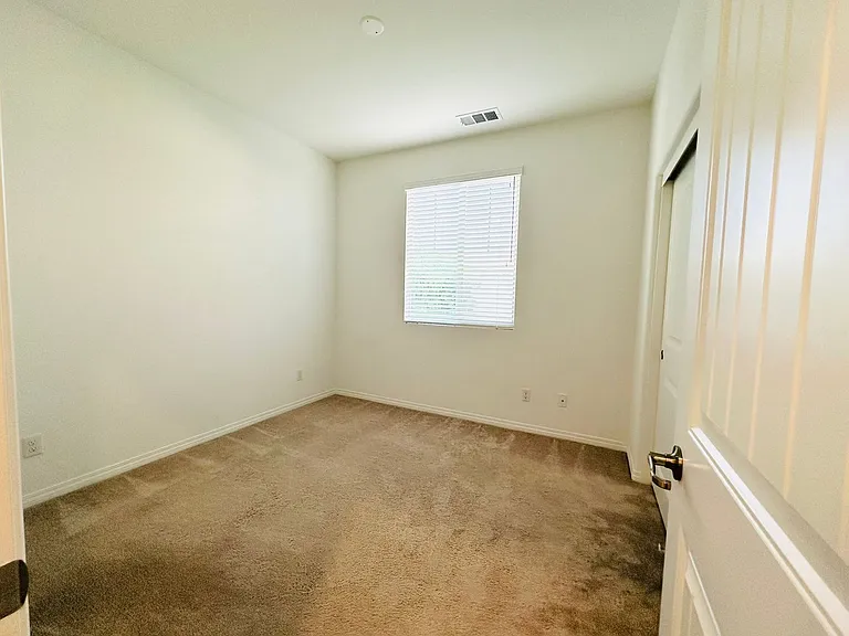 26338 Valencia Way — Photo 12