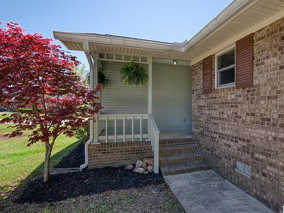 4th image of 1911 Glen Davis Ln