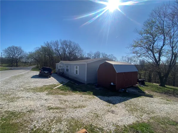 20042 W Vanzant, Springdale, AR 72764