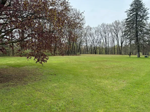 3150 Monte Bella Dr, Benton Harbor, MI 49022