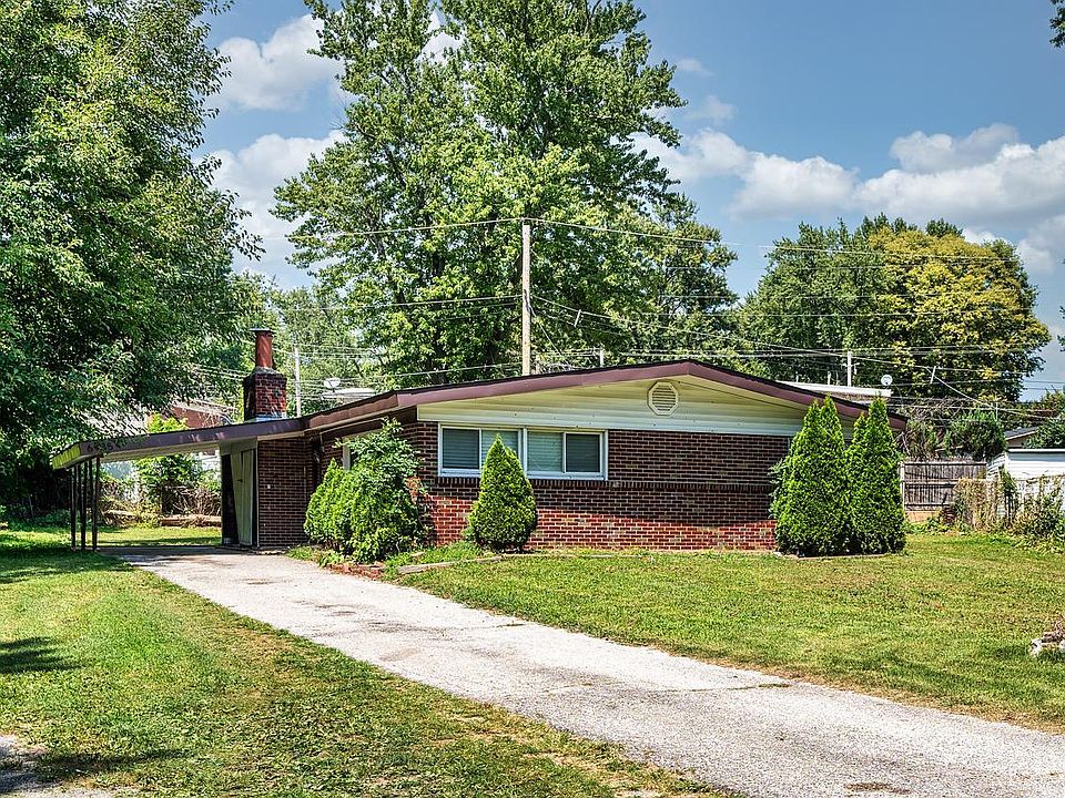 1st image of 6935 Woodhurst Dr
