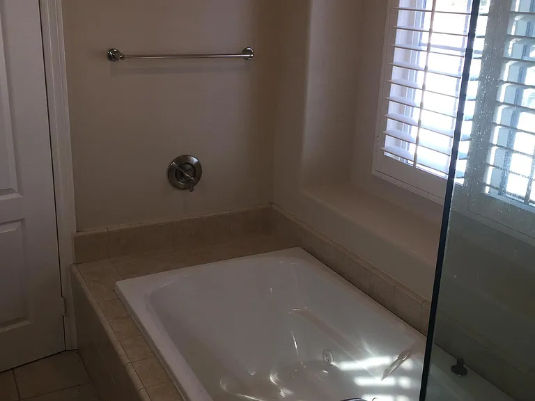 1458 Elin Pointe Dr — Photo 17