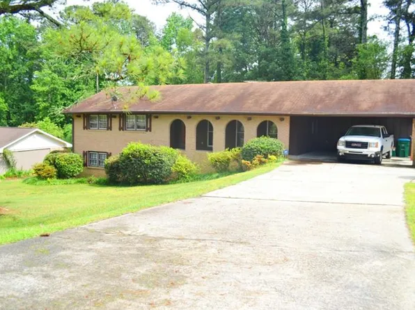 4338 Louis Rd, Lilburn, GA 30047