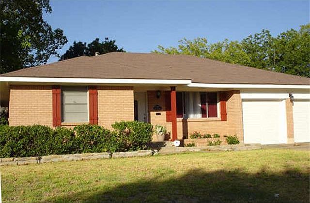1st image of 2317 Wildoak Dr