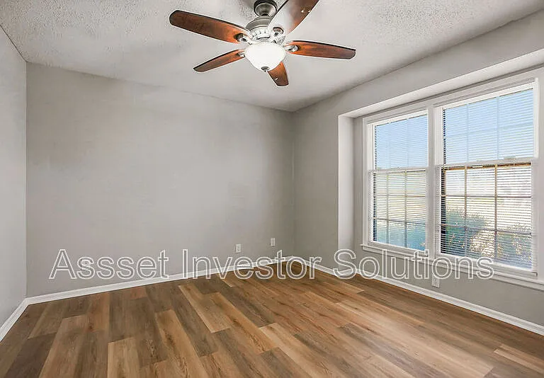 11109 Delmar Ct — Photo 14