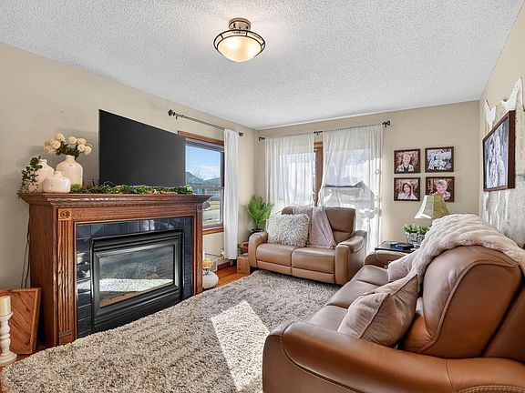 5th image of 601 10th St