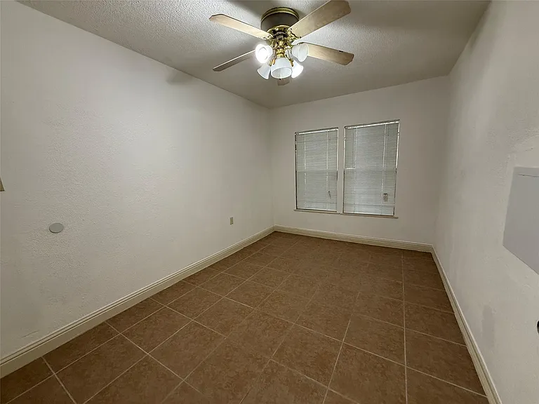 4114 Connorvale Rd — Photo 20