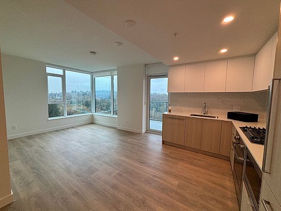 2nd image of 318 Alderson Ave #1407