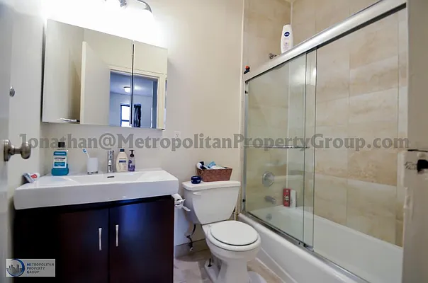 Rented by Metropolitan Property Group | media 29