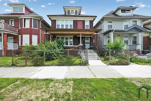 2647 Lothrop Ave