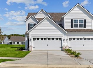 10622 Mangrove Dr, Indianapolis, IN 46239