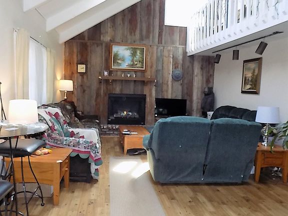 4th image of 546 Parkwood Dr